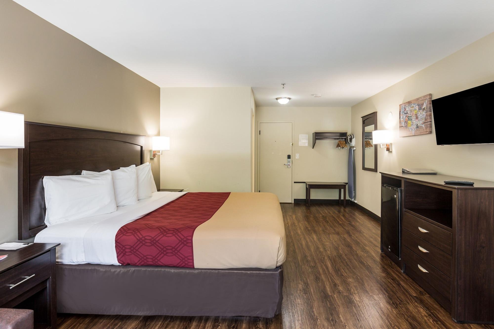 Econo Lodge Stewart International Airport New Windsor Экстерьер фото