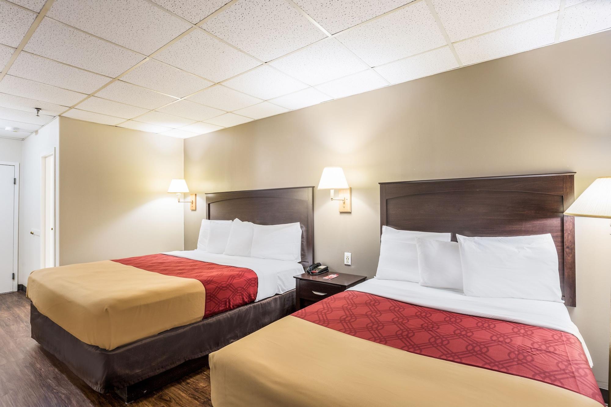 Econo Lodge Stewart International Airport New Windsor Экстерьер фото