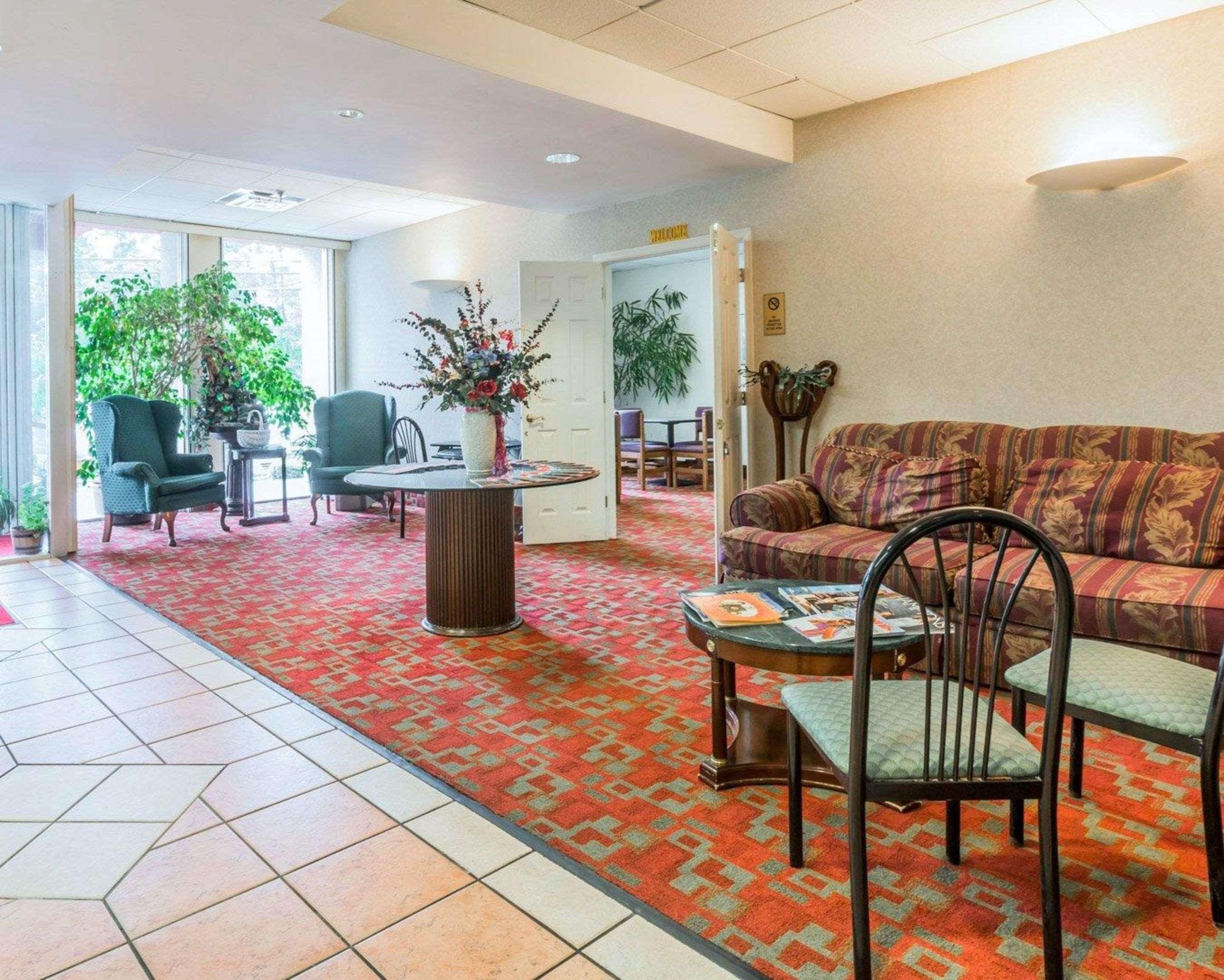 Econo Lodge Stewart International Airport New Windsor Экстерьер фото